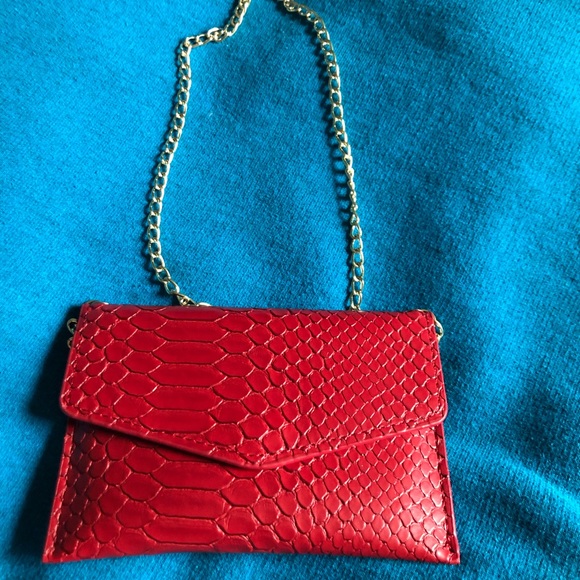 🔴Ruby Red Purse👛 - Picture 4 of 6